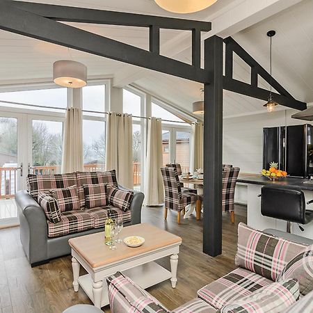 Canterbury Reach Lodge Retreat Petham Eksteriør bilde