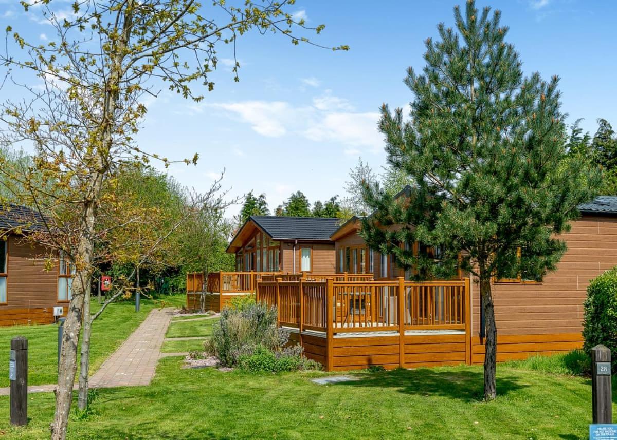 Canterbury Reach Lodge Retreat Petham Eksteriør bilde